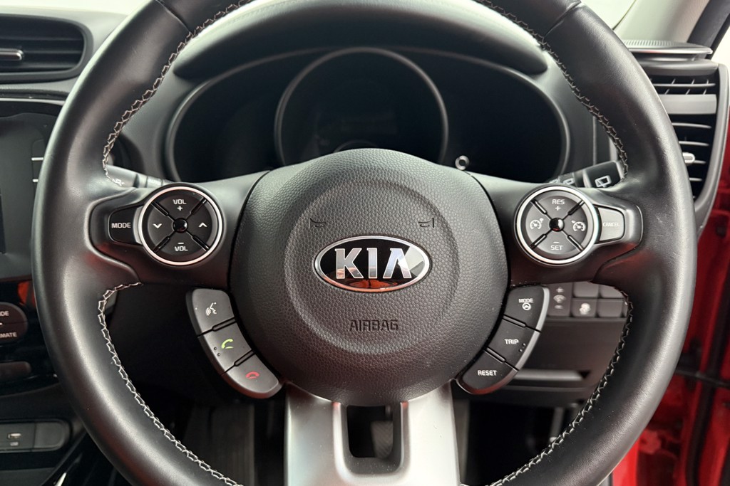 KIA Soul 2 Manual Petrol People Carrier - Stock Number (1555733) - 2nd supplementary image