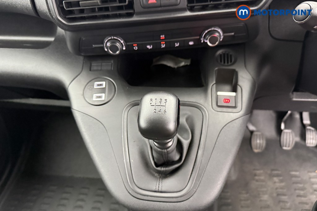 Peugeot Partner Professional Manual Diesel Panel Van - Stock Number (1555900) - 8th supplementary image
