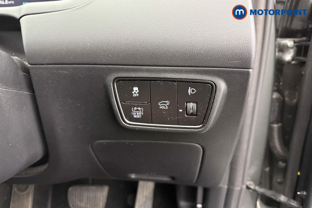 Hyundai Tucson Ultimate Automatic Petrol-Electric Hybrid SUV - Stock Number (1556190) - 15th supplementary image
