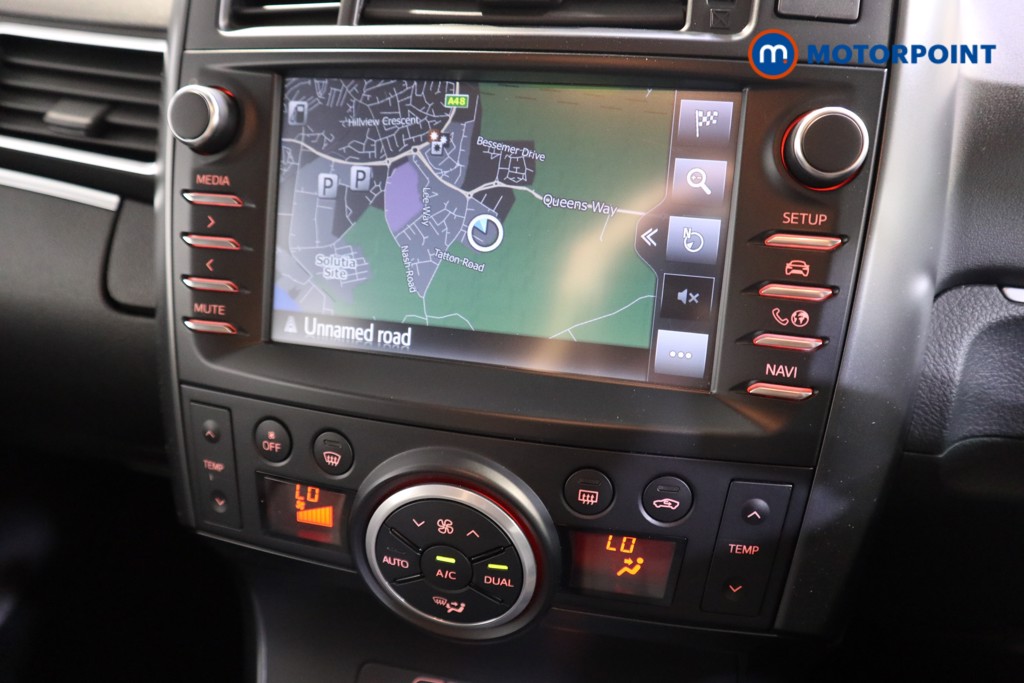 Toyota Verso Design Automatic Petrol People Carrier - Stock Number (1556216) - 6th supplementary image
