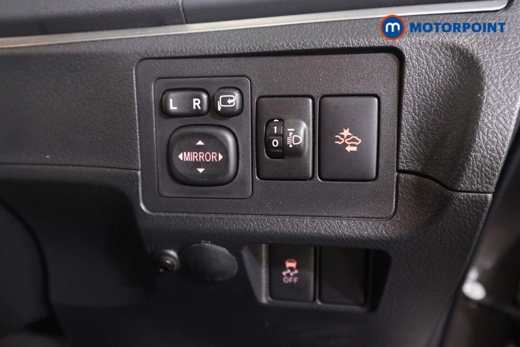 Toyota Verso Design Automatic Petrol People Carrier - Stock Number (1556216) - 8th supplementary image