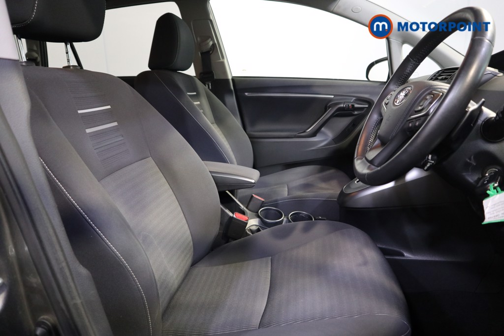 Toyota Verso Design Automatic Petrol People Carrier - Stock Number (1556216) - 10th supplementary image