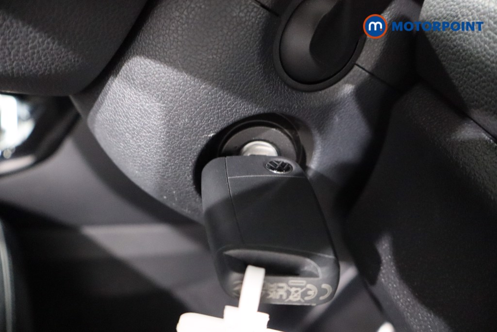 Volkswagen T-Roc R-Line Automatic Petrol SUV - Stock Number (1556243) - 13th supplementary image