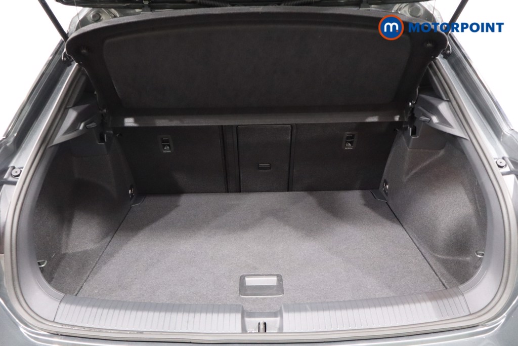 Volkswagen T-Roc R-Line Automatic Petrol SUV - Stock Number (1556243) - 30th supplementary image