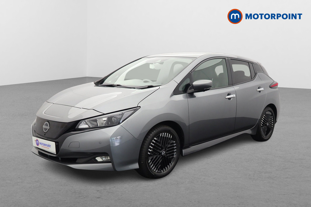 Nissan Leaf N-Connecta Automatic Electric Hatchback - Stock Number (1556376) - Passenger side front corner