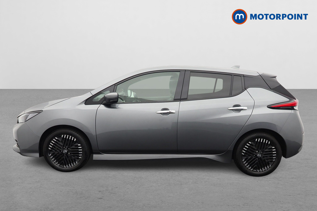 Nissan Leaf N-Connecta Automatic Electric Hatchback - Stock Number (1556376) - Passenger side