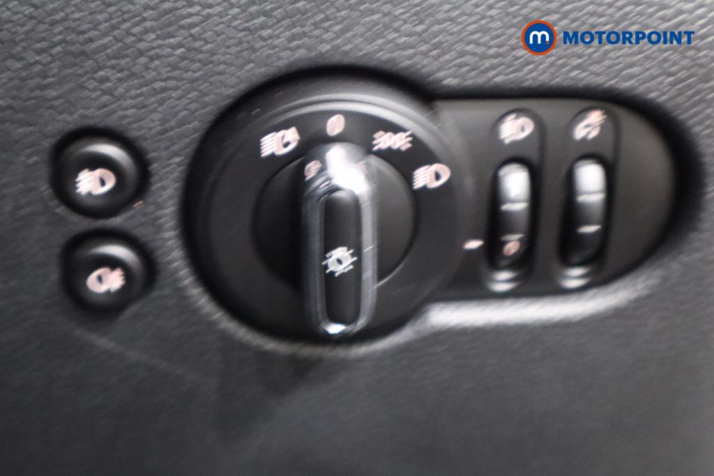 Mini Hatchback Cooper Exclusive Automatic Petrol Hatchback - Stock Number (1556858) - 14th supplementary image