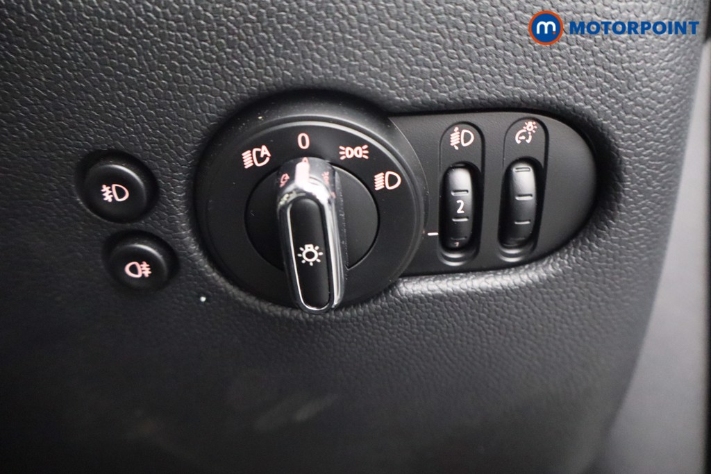 Mini Hatchback Cooper Exclusive Automatic Petrol Hatchback - Stock Number (1556860) - 12th supplementary image