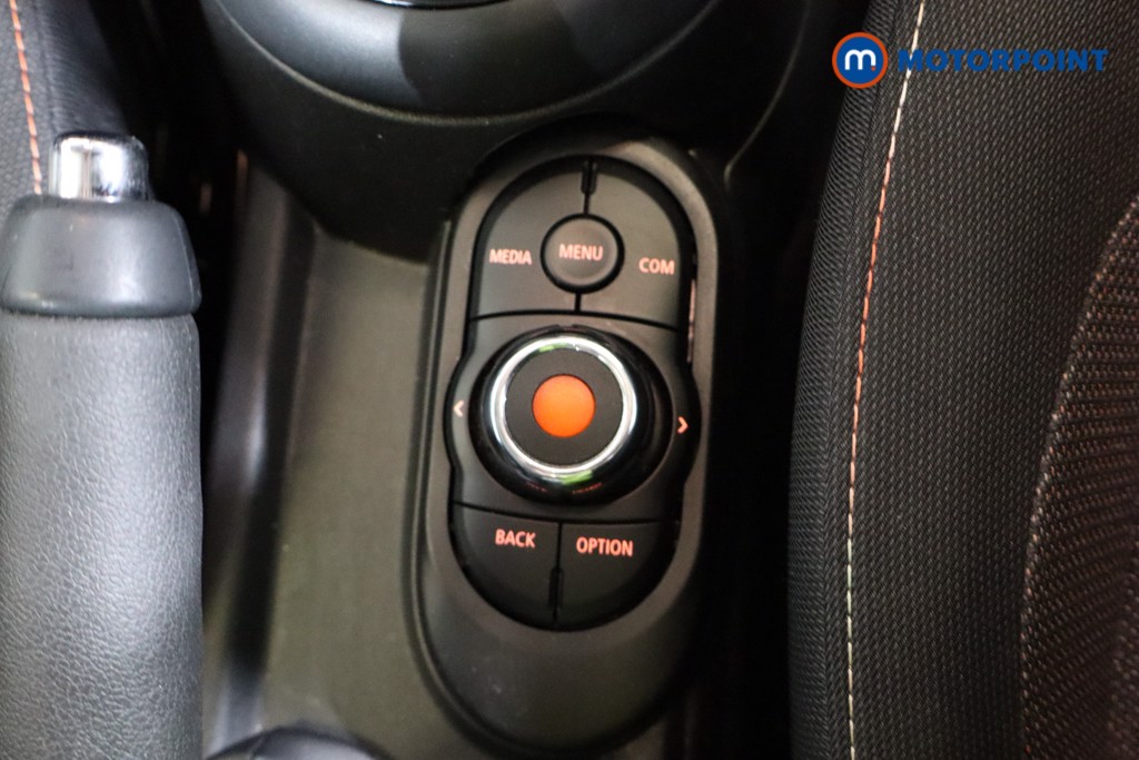 Mini Hatchback Cooper Classic Manual Petrol Hatchback - Stock Number (1556917) - 9th supplementary image
