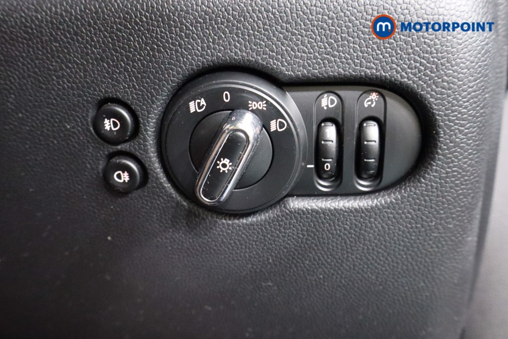 Mini Hatchback Cooper Classic Manual Petrol Hatchback - Stock Number (1556917) - 14th supplementary image