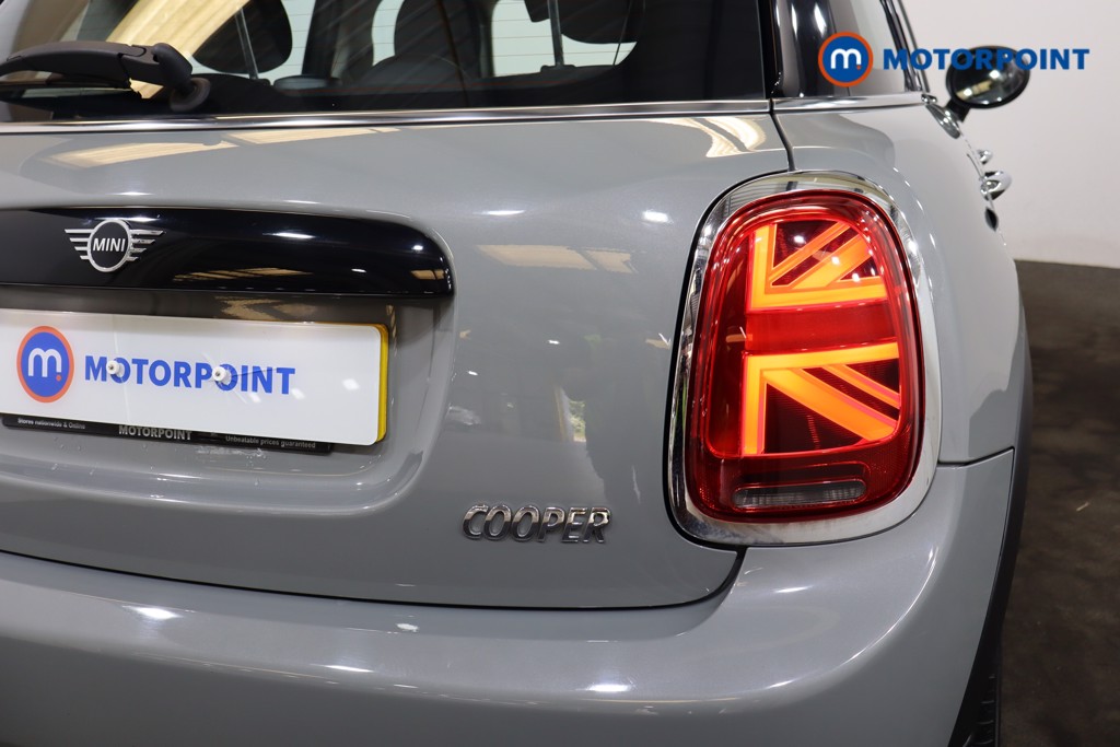 Mini Hatchback Cooper Classic Manual Petrol Hatchback - Stock Number (1556917) - 26th supplementary image