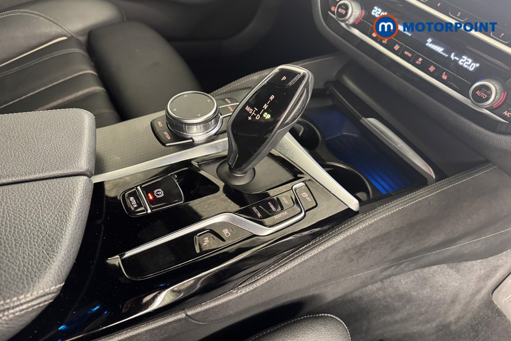 BMW 5 Series M Sport Automatic Petrol Plug-In Hybrid Estate - Stock Number (1557477) - 10th supplementary image