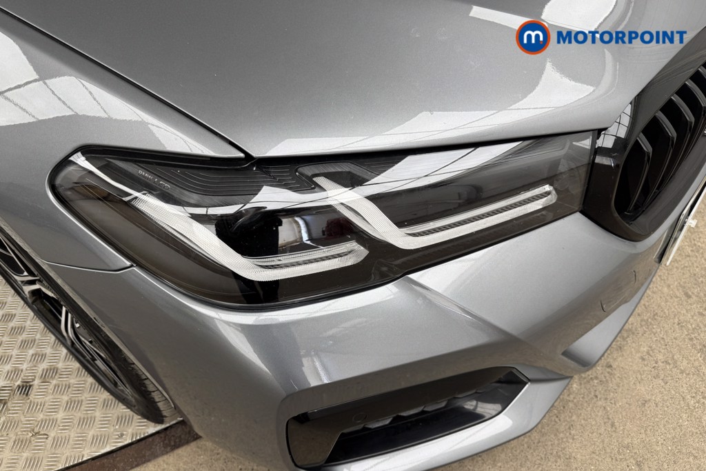 BMW 5 Series M Sport Automatic Petrol Plug-In Hybrid Estate - Stock Number (1557477) - 18th supplementary image