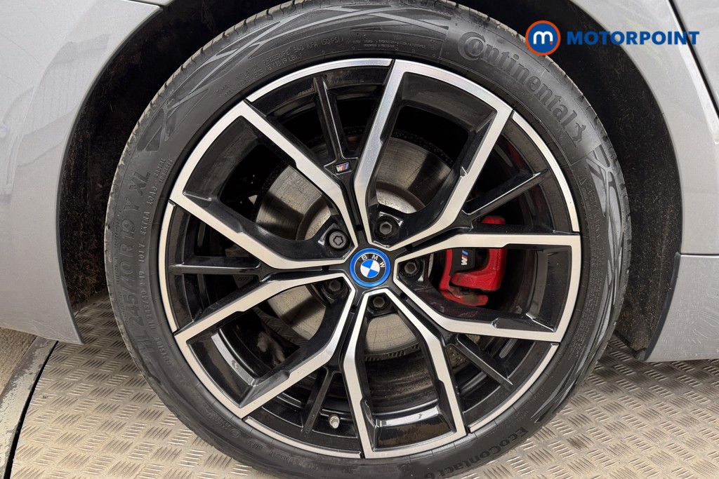 BMW 5 Series M Sport Automatic Petrol Plug-In Hybrid Estate - Stock Number (1557477) - 22nd supplementary image