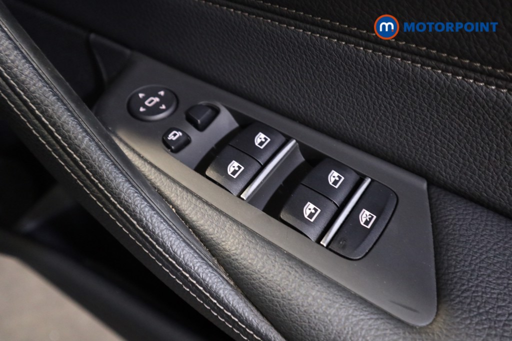 BMW 5 Series M Sport Automatic Petrol Plug-In Hybrid Estate - Stock Number (1557480) - 13th supplementary image