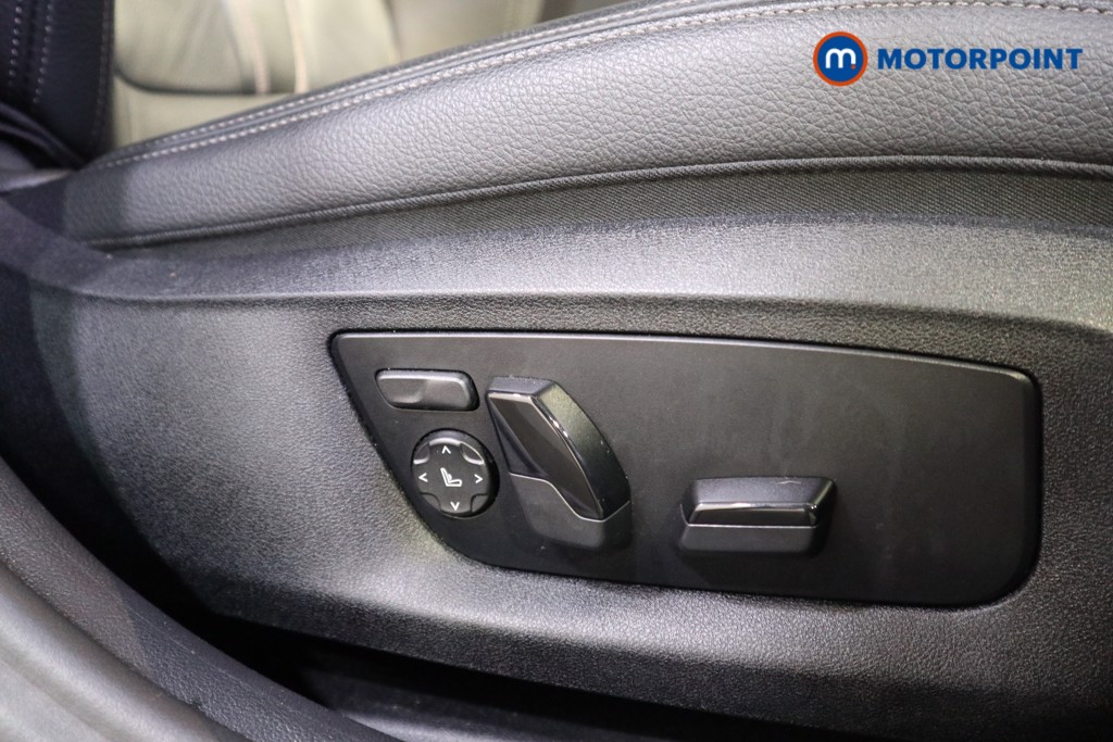 BMW 5 Series M Sport Automatic Petrol Plug-In Hybrid Estate - Stock Number (1557480) - 14th supplementary image