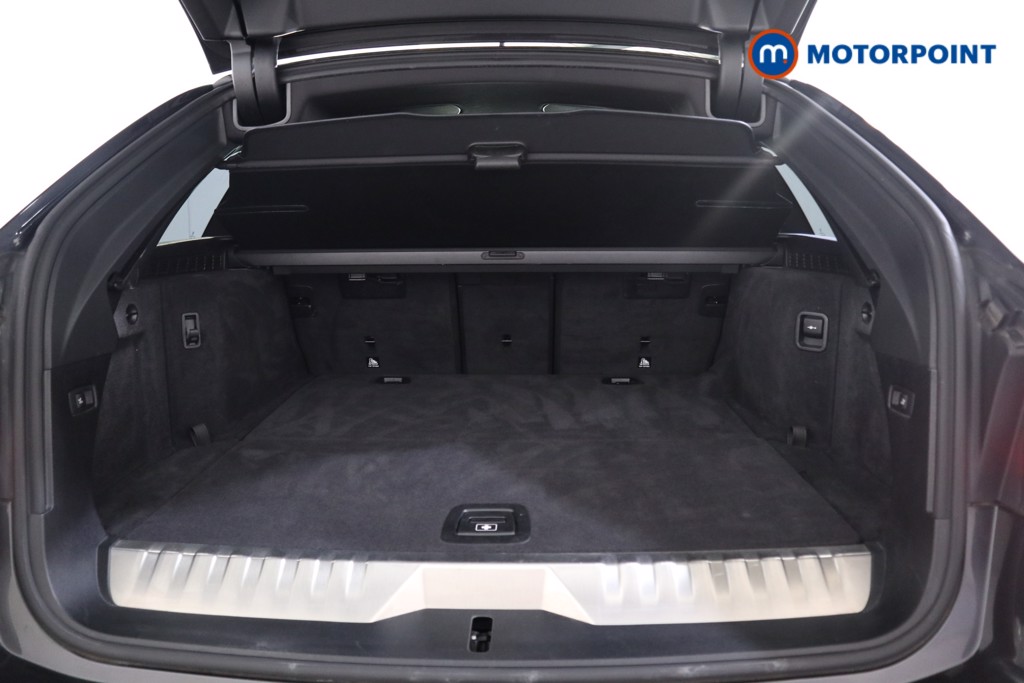 BMW 5 Series M Sport Automatic Petrol Plug-In Hybrid Estate - Stock Number (1557480) - 17th supplementary image
