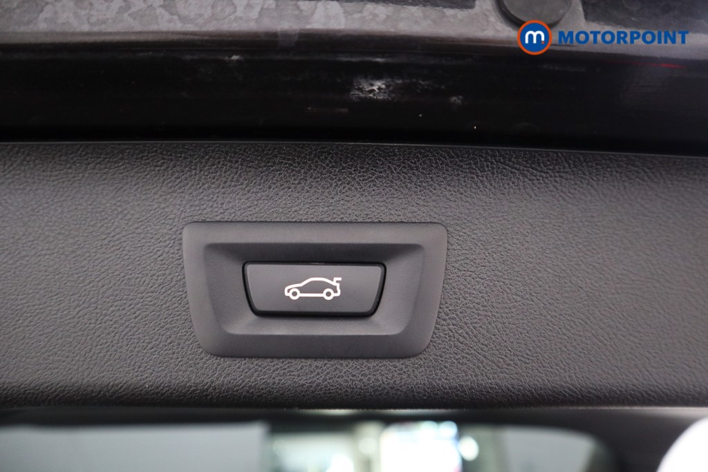 BMW 5 Series M Sport Automatic Petrol Plug-In Hybrid Estate - Stock Number (1557480) - 18th supplementary image