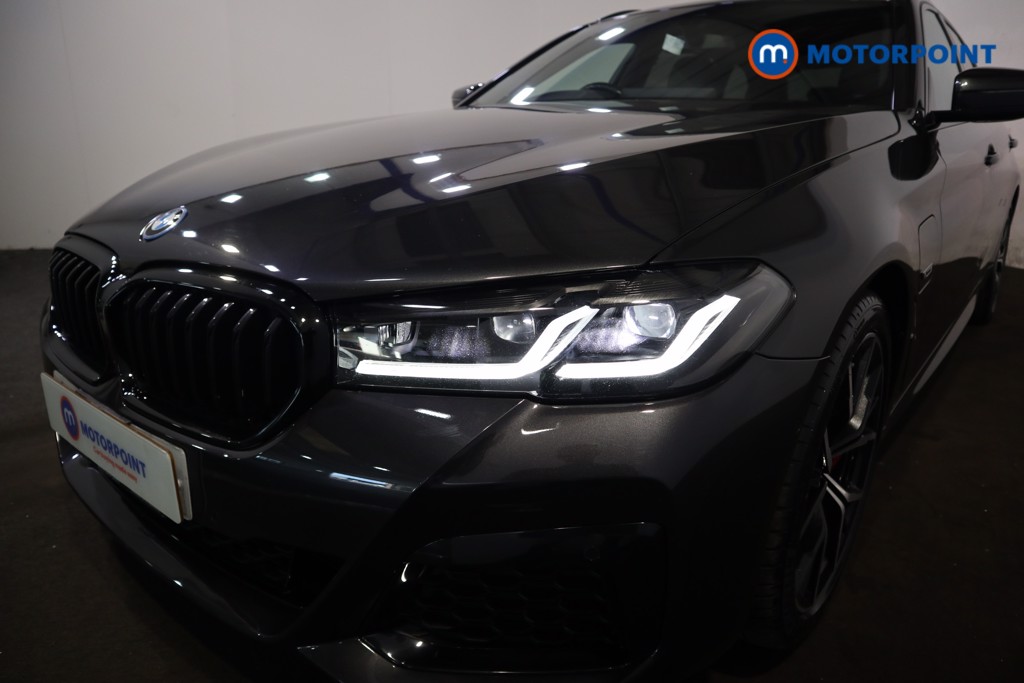 BMW 5 Series M Sport Automatic Petrol Plug-In Hybrid Estate - Stock Number (1557480) - 29th supplementary image