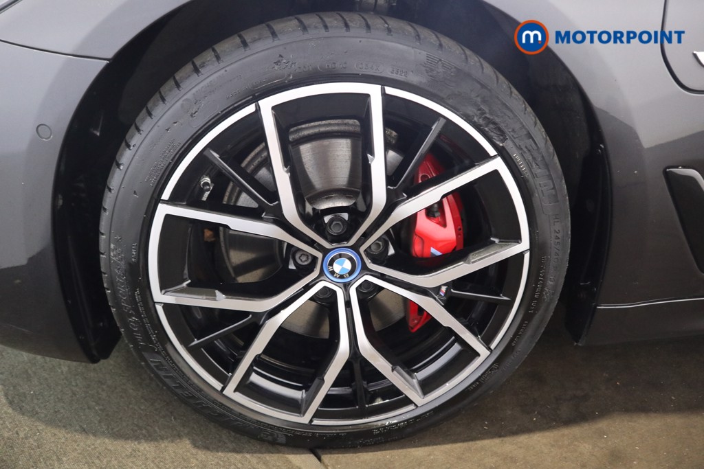 BMW 5 Series M Sport Automatic Petrol Plug-In Hybrid Estate - Stock Number (1557481) - 22nd supplementary image