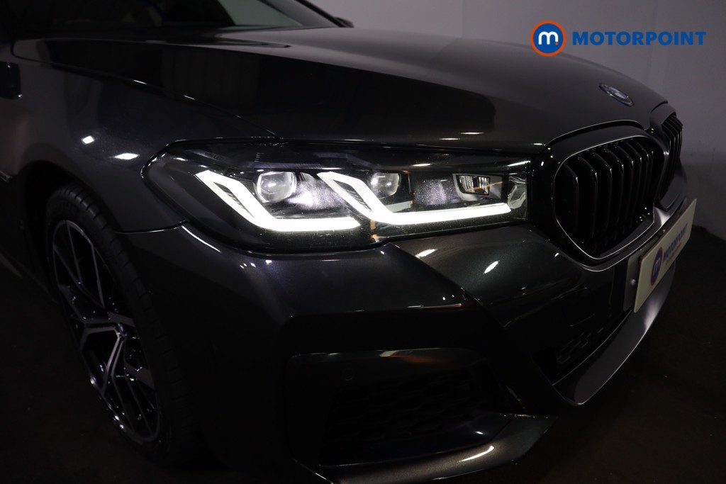 BMW 5 Series M Sport Automatic Petrol Plug-In Hybrid Estate - Stock Number (1557481) - 30th supplementary image