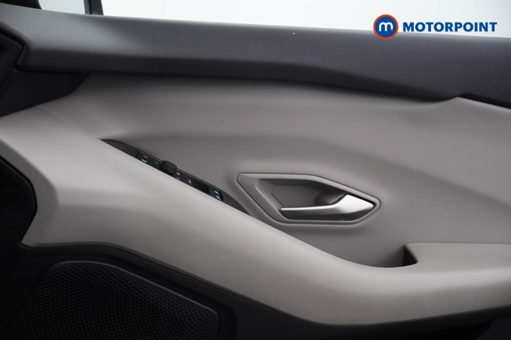 Ford Explorer Select Automatic Electric SUV - Stock Number (1557501) - 5th supplementary image