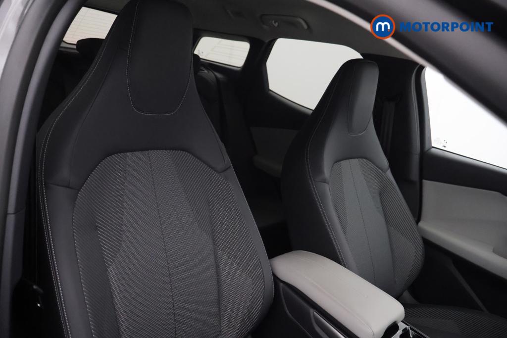 Ford Explorer Select Automatic Electric SUV - Stock Number (1557501) - 9th supplementary image