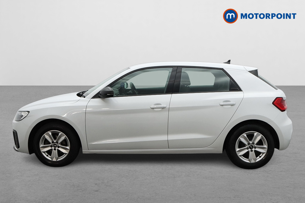 Audi A1 Technik Manual Petrol Hatchback - Stock Number (1557534) - Passenger side
