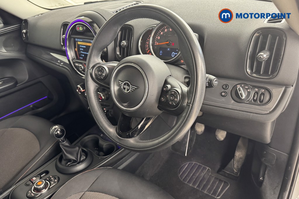 Mini Countryman Cooper Classic Manual Petrol SUV - Stock Number (1557582) - 7th supplementary image