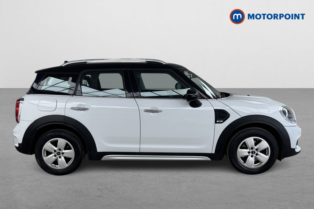 Mini Countryman Cooper Classic Manual Petrol SUV - Stock Number (1557582) - Drivers side