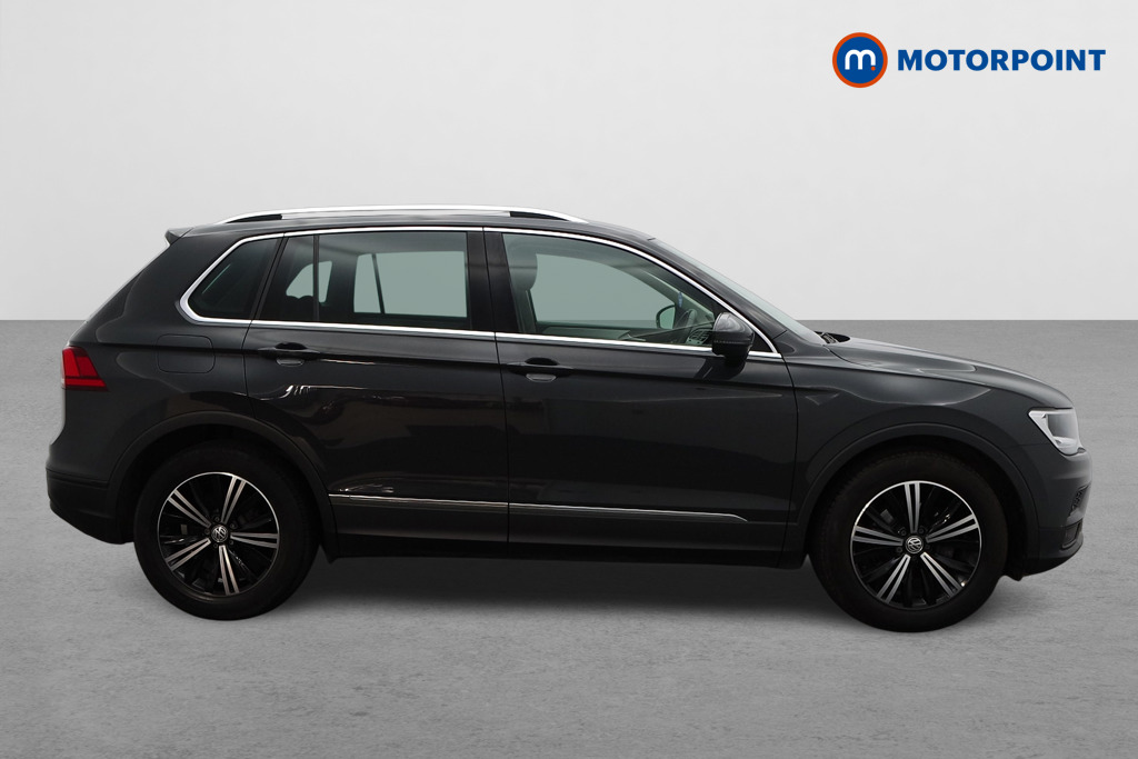 Volkswagen Tiguan Se Nav Manual Diesel SUV - Stock Number (1557809) - Drivers side