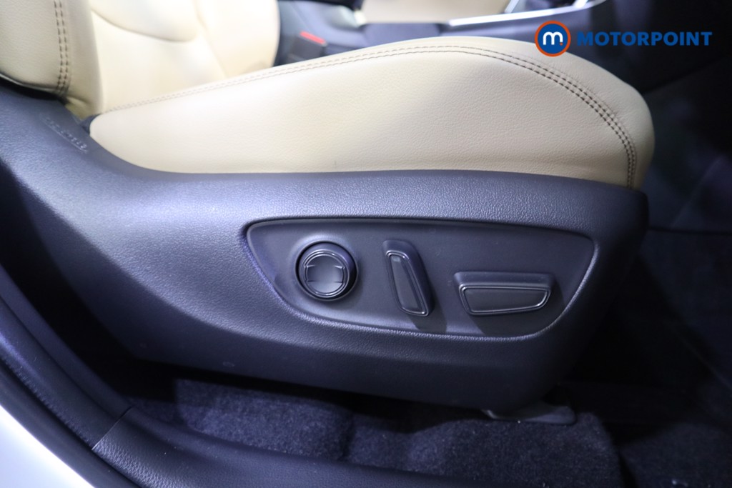 Toyota Rav4 Excel Automatic Petrol-Electric Hybrid SUV - Stock Number (1558085) - 12th supplementary image