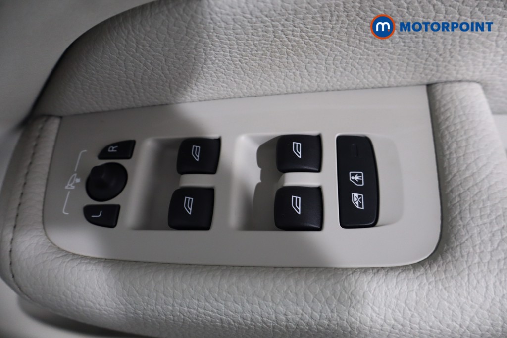 Volvo Xc60 Edition Automatic Petrol SUV - Stock Number (1558214) - 18th supplementary image