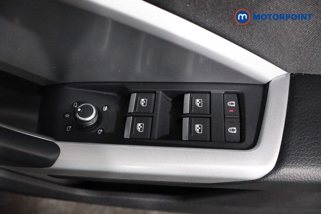 Audi Q3 Sport Manual Petrol SUV - Stock Number (1558708) - 17th supplementary image
