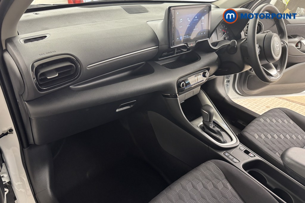 Toyota Yaris Icon Automatic Petrol-Electric Hybrid Hatchback - Stock Number (1558709) - 8th supplementary image