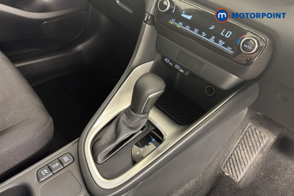 Toyota Yaris Icon Automatic Petrol-Electric Hybrid Hatchback - Stock Number (1558709) - 11th supplementary image