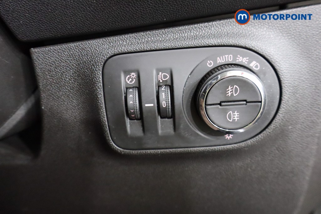Vauxhall Corsa Se Nav Manual Petrol Hatchback - Stock Number (1558962) - 14th supplementary image
