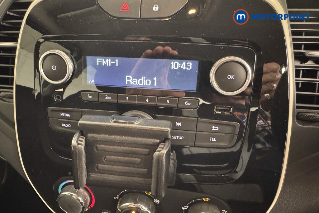 Renault Captur Play Manual Petrol SUV - Stock Number (1559024) - 2nd supplementary image