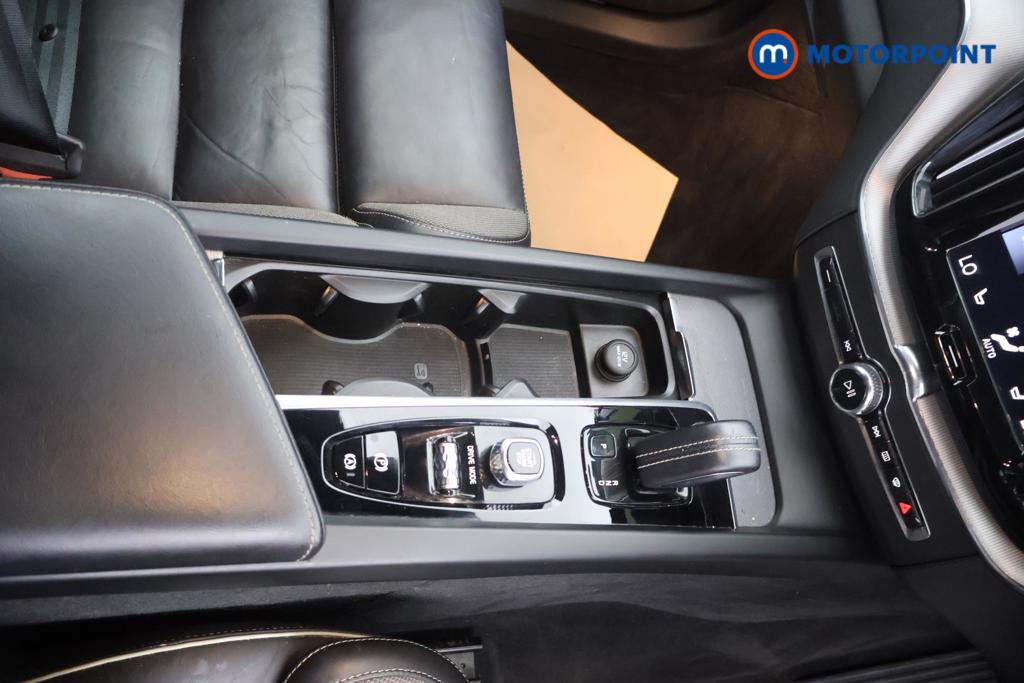 Volvo Xc60 R Design Automatic Petrol SUV - Stock Number (1559382) - 8th supplementary image