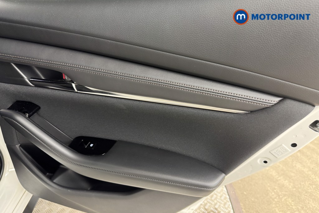 Mazda 3 Sport Lux Manual Petrol-Electric Hybrid Hatchback - Stock Number (1559411) - 16th supplementary image