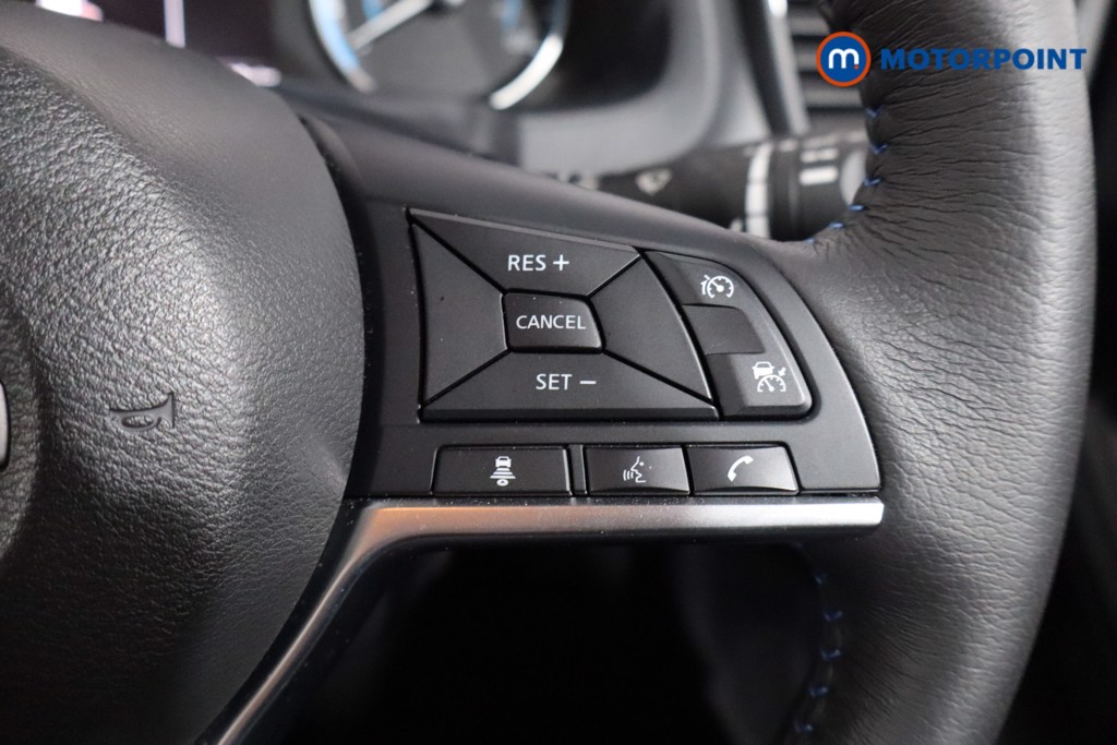 Nissan Leaf N-Connecta Automatic Electric Hatchback - Stock Number (1559785) - 8th supplementary image