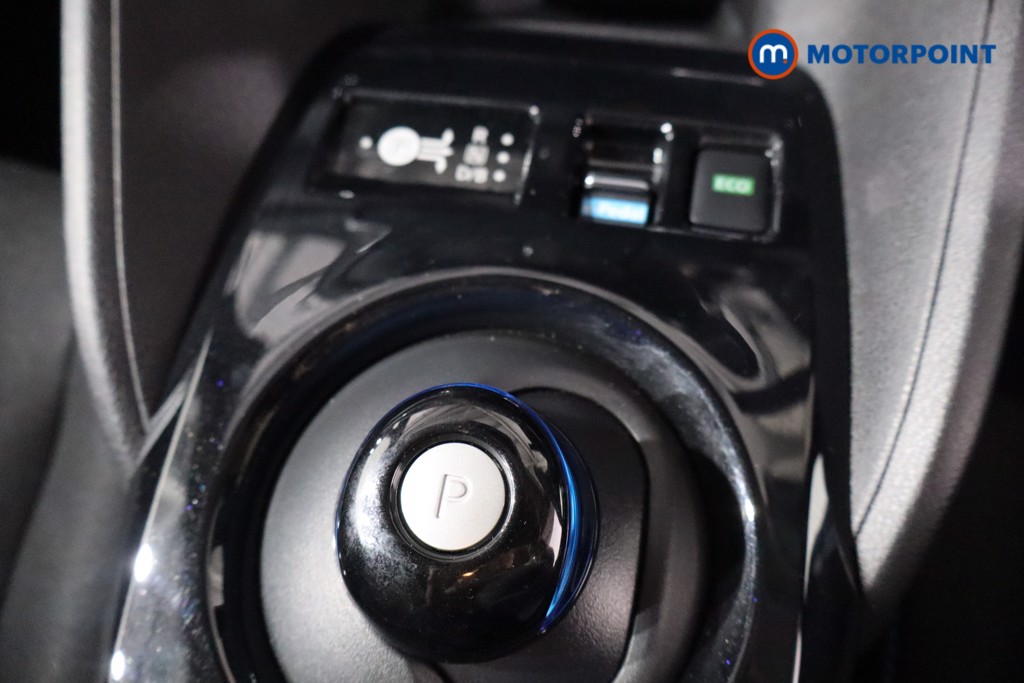 Nissan Leaf N-Connecta Automatic Electric Hatchback - Stock Number (1559785) - 14th supplementary image