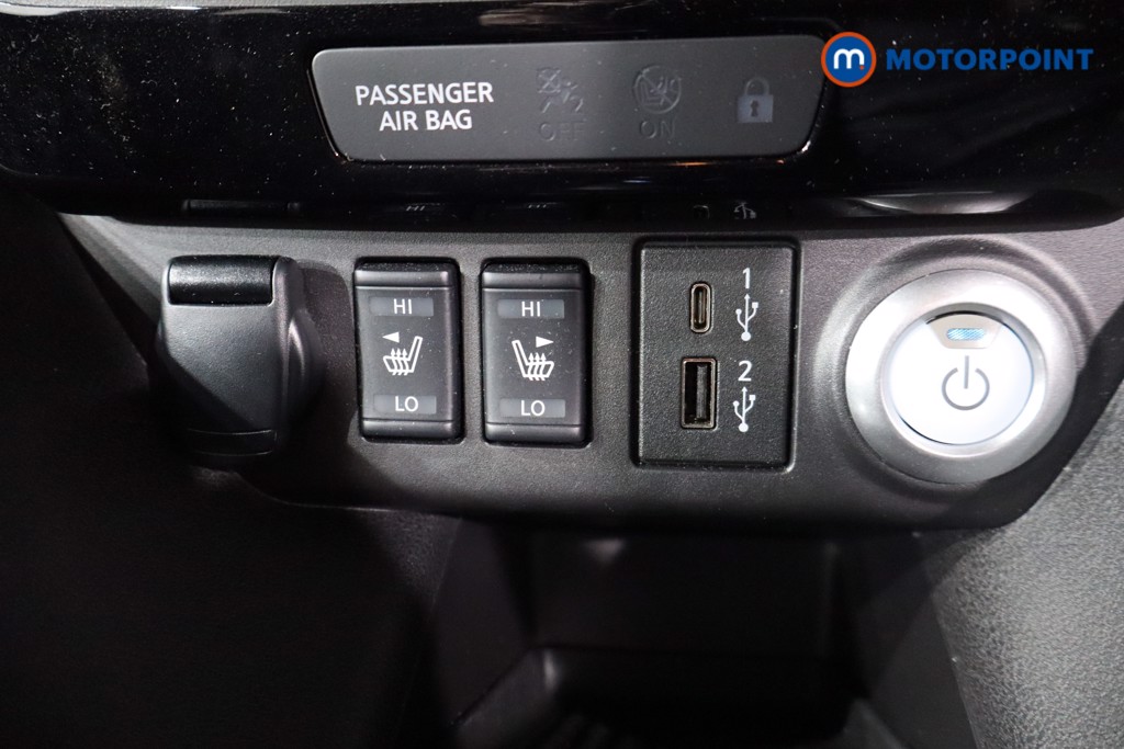 Nissan Leaf N-Connecta Automatic Electric Hatchback - Stock Number (1559785) - 17th supplementary image