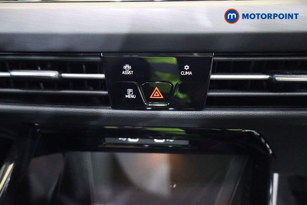Volkswagen Golf Style Automatic Petrol Hatchback - Stock Number (1560088) - 9th supplementary image