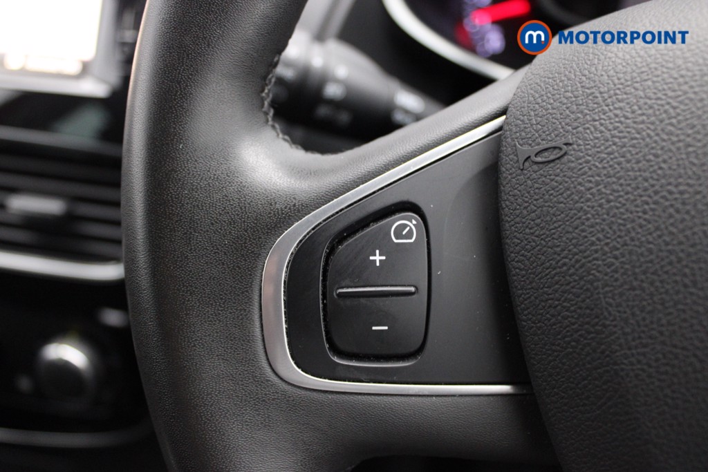 Renault Clio Iconic Manual Petrol Hatchback - Stock Number (1535205) - 11th supplementary image