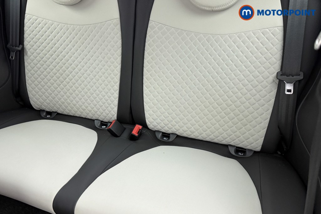 Fiat 500 Dolcevita Manual Petrol-Electric Hybrid Hatchback - Stock Number (1543112) - 17th supplementary image
