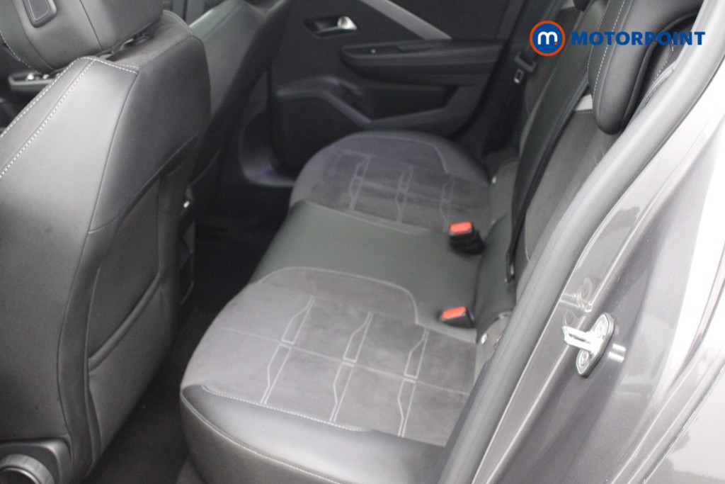 Vauxhall Astra Ultimate Manual Petrol Hatchback - Stock Number (1547836) - 2nd supplementary image