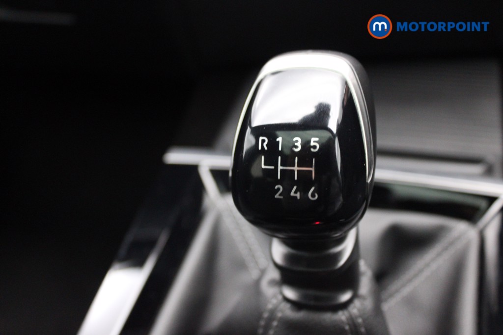 Vauxhall Astra Ultimate Manual Petrol Hatchback - Stock Number (1547836) - 12th supplementary image