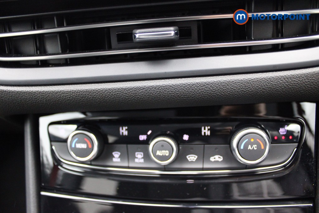 Vauxhall Grandland Ultimate Manual Petrol SUV - Stock Number (1547880) - 9th supplementary image