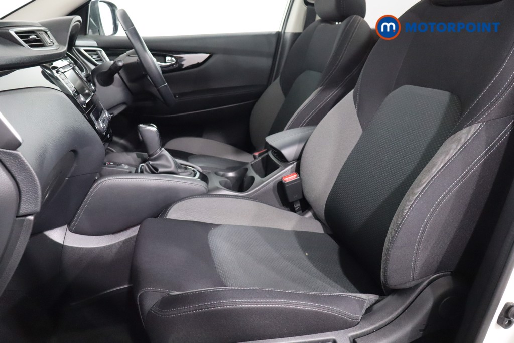 Nissan Qashqai N-Connecta Automatic Petrol SUV - Stock Number (1549298) - 4th supplementary image